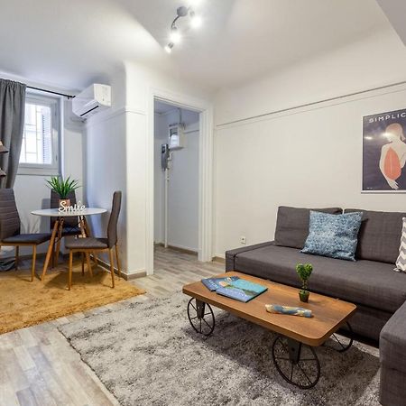 Central Apartment In The Heart Of Historic Center Ateny Zewnętrze zdjęcie
