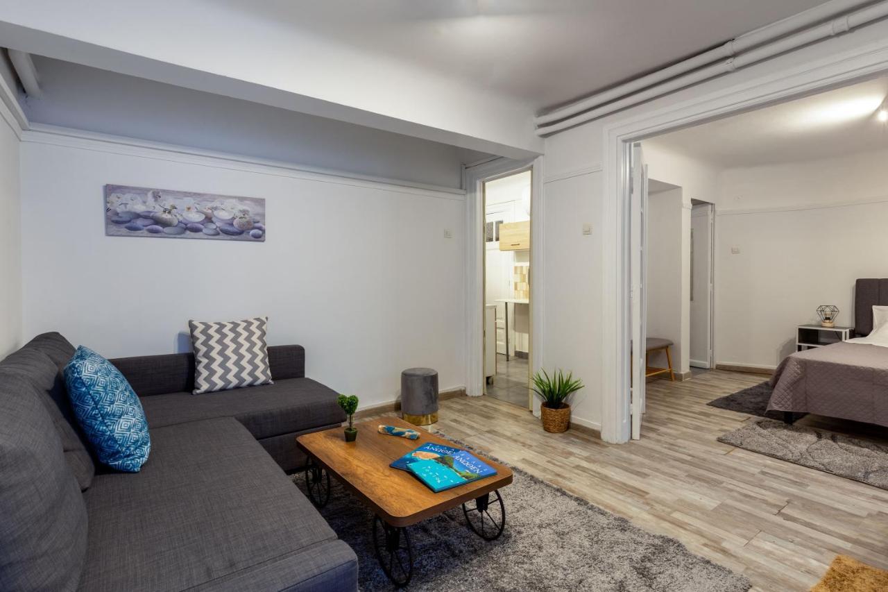 Central Apartment In The Heart Of Historic Center Ateny Zewnętrze zdjęcie